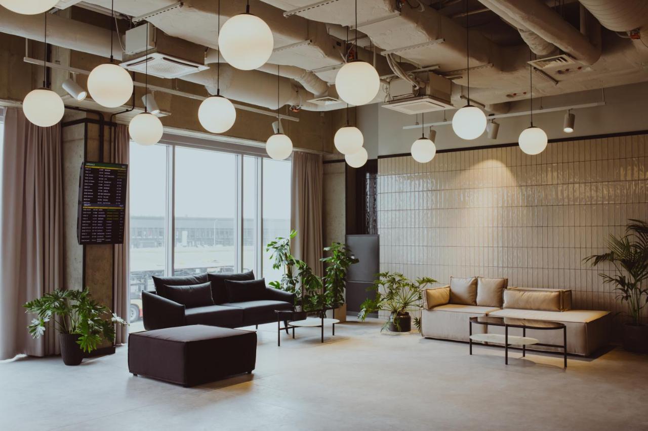 Arche Hotel Wroclaw Airport Екстериор снимка