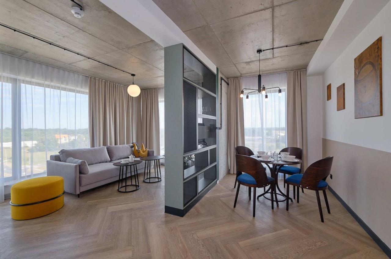 Arche Hotel Wroclaw Airport Екстериор снимка