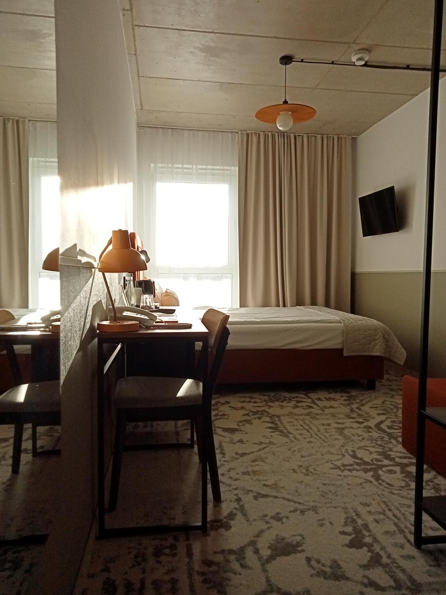 Arche Hotel Wroclaw Airport Екстериор снимка