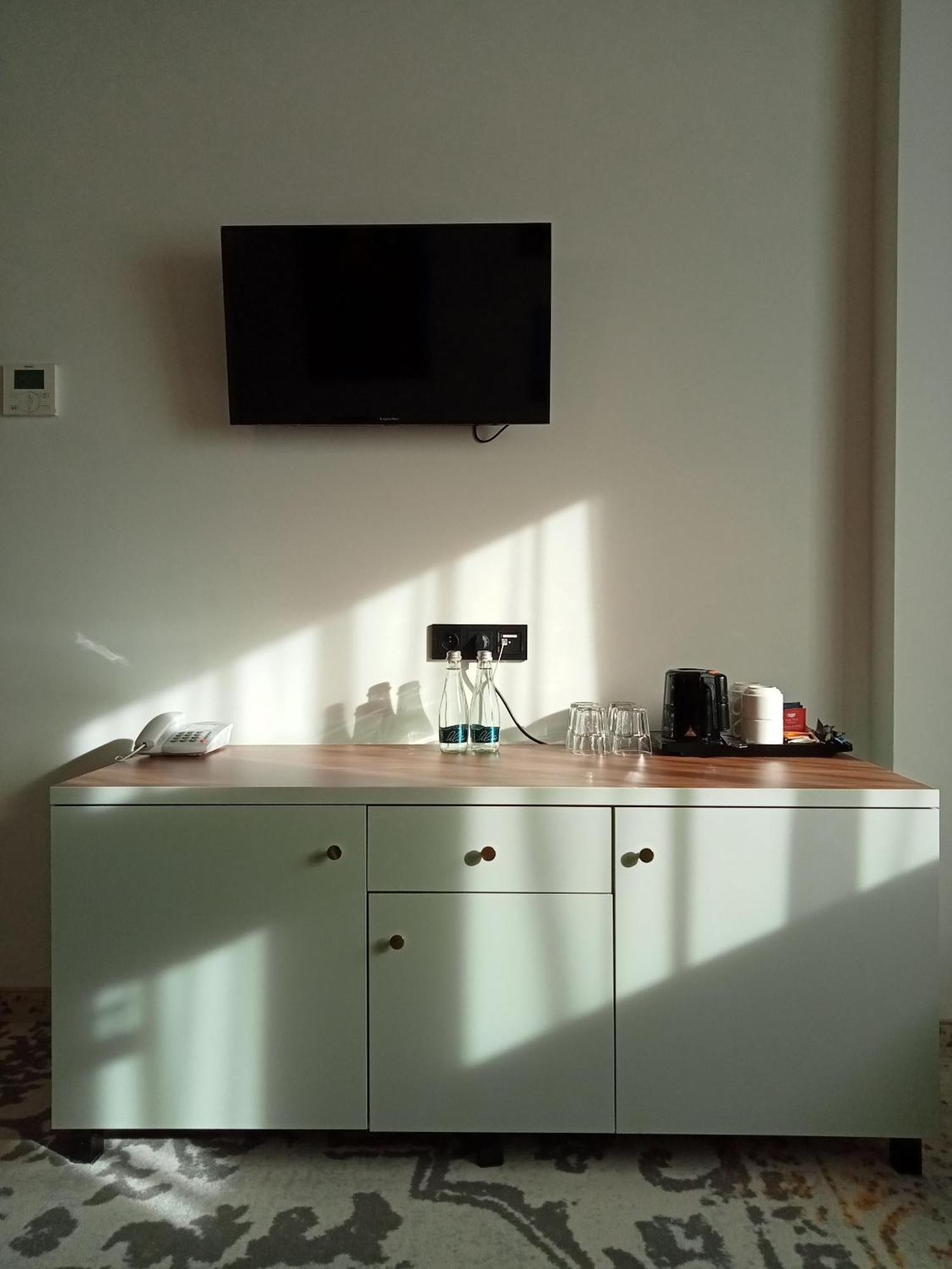 Arche Hotel Wroclaw Airport Екстериор снимка