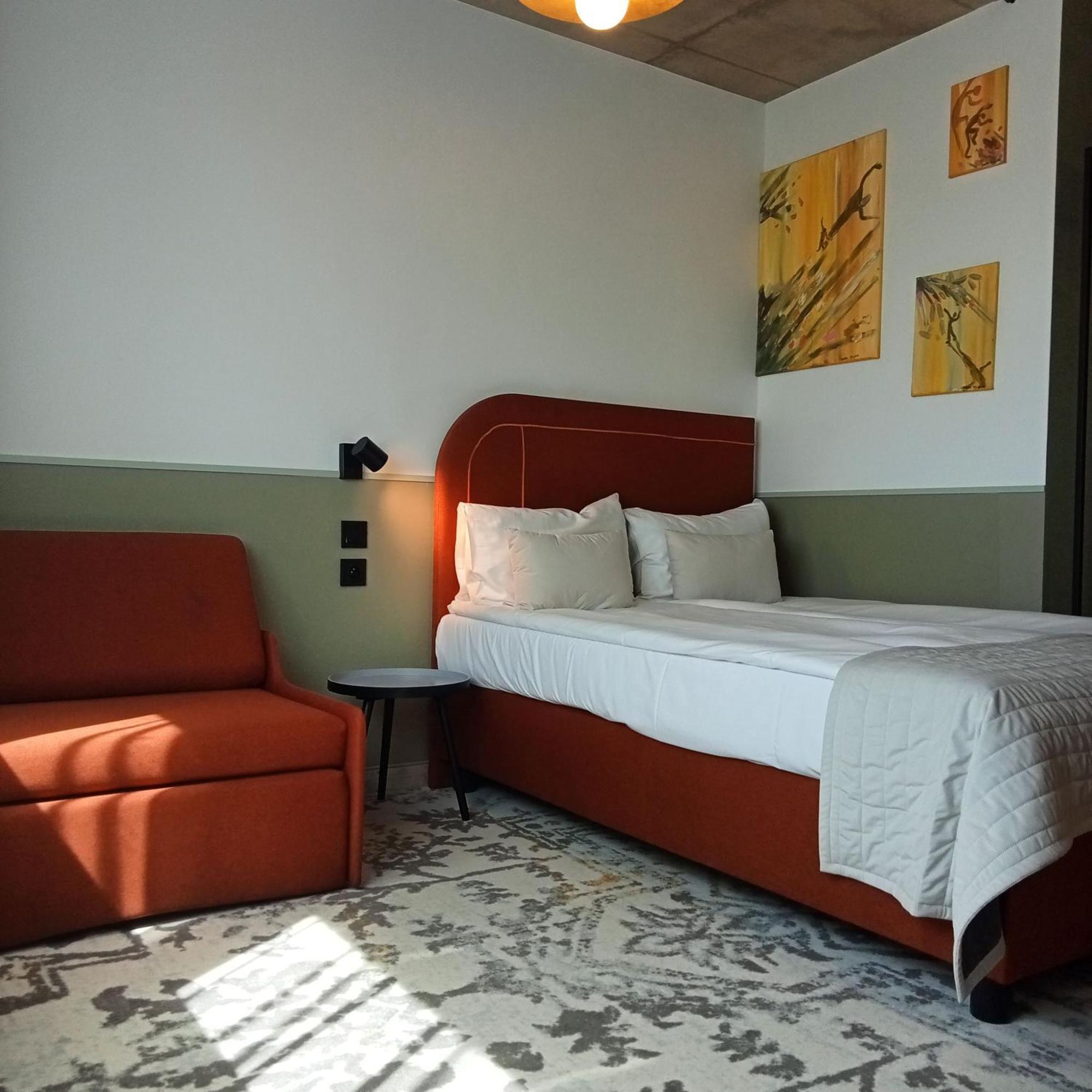 Arche Hotel Wroclaw Airport Екстериор снимка